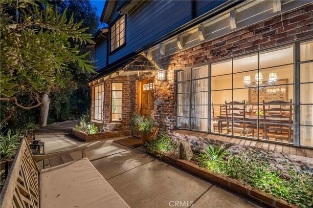 9925 Shadow Hills, Sunland, CA 91040