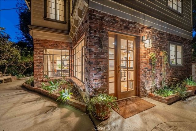 9925 Shadow Hills, Sunland, CA 91040
