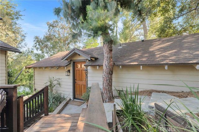 9925 Shadow Hills, Sunland, CA 91040