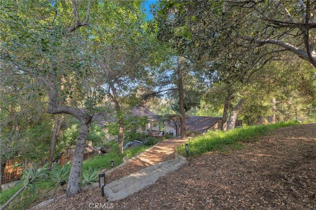 9925 Shadow Hills, Sunland, CA 91040