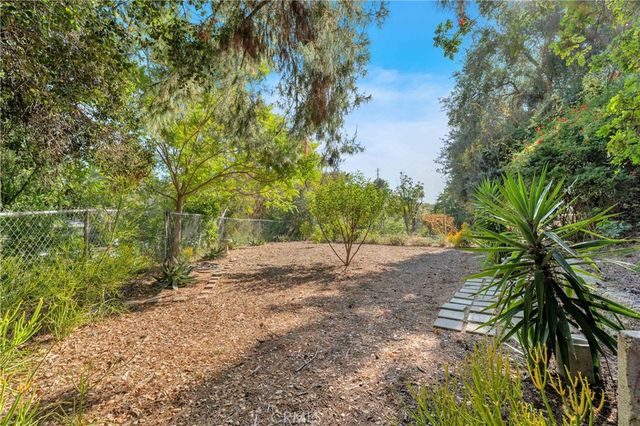 9925 Shadow Hills, Sunland, CA 91040