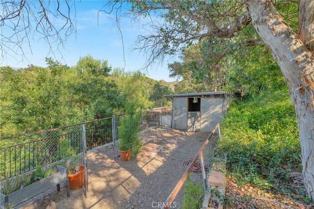 9925 Shadow Hills, Sunland, CA 91040
