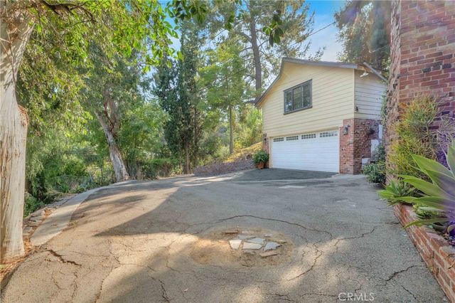 9925 Shadow Hills, Sunland, CA 91040