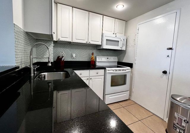 401 Golden Isles Dr 1011, Hallandale Beach, FL 33009