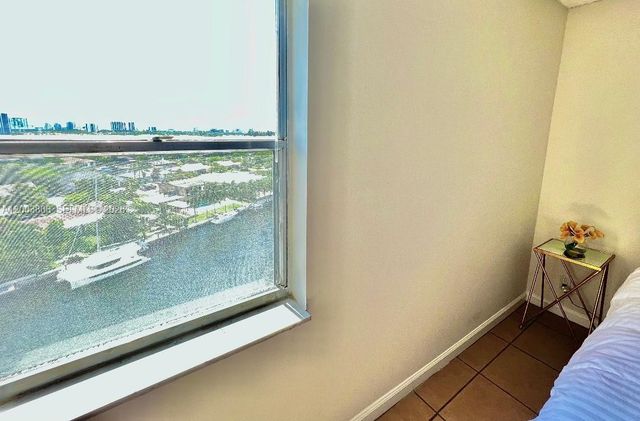 401 Golden Isles Dr 1011, Hallandale Beach, FL 33009