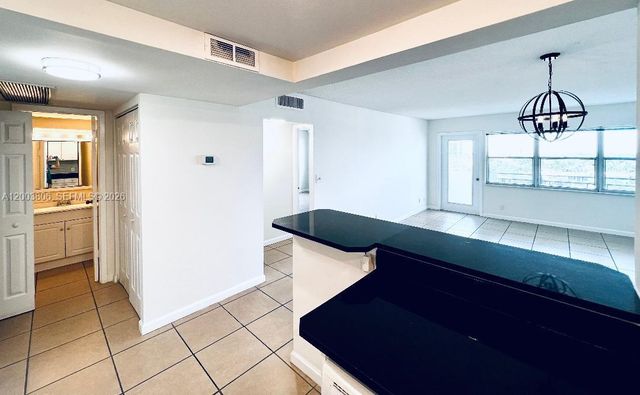 401 Golden Isles Dr 1011, Hallandale Beach, FL 33009