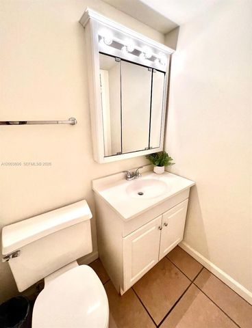 401 Golden Isles Dr 1011, Hallandale Beach, FL 33009