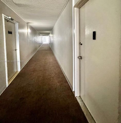 401 Golden Isles Dr 1011, Hallandale Beach, FL 33009