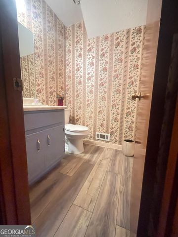2056 Wellborn Close, Lithonia, GA 30058