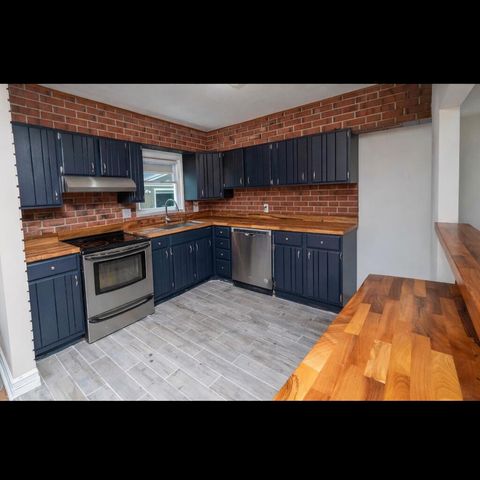 20452 Dubois, Clinton Twp, MI 48035