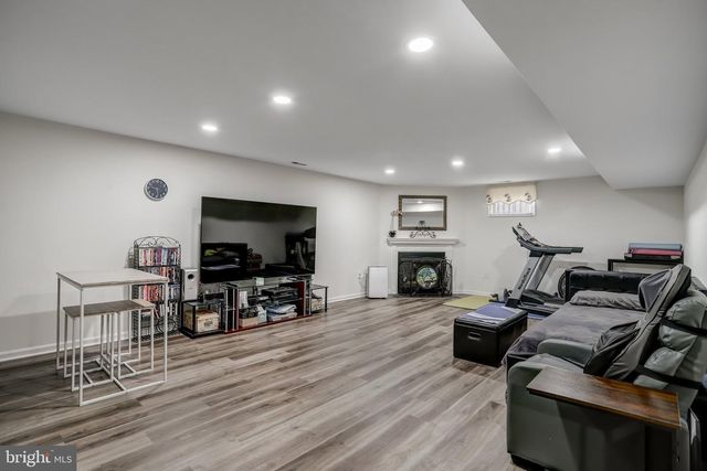 3 TRIPOLEY TER, Gaithersburg, MD 20878