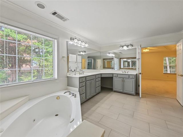4619 Kiplin Lake Court, Sugar Hill, GA 30518