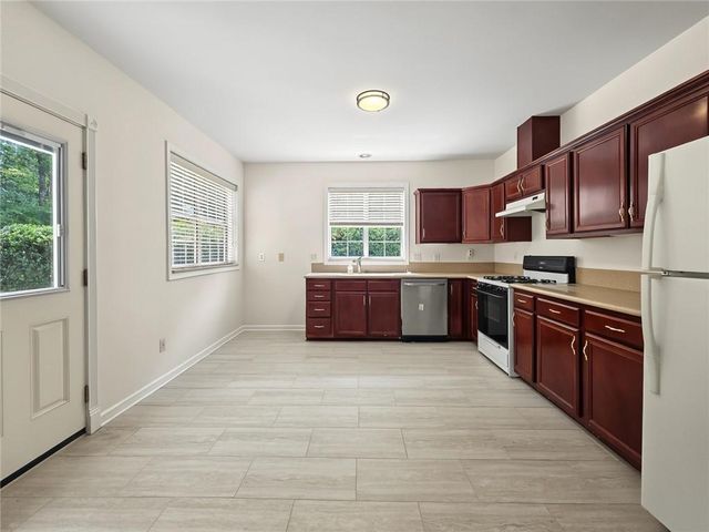 4619 Kiplin Lake Court, Sugar Hill, GA 30518