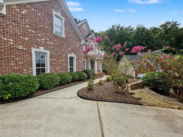 4619 Kiplin Lake Court, Sugar Hill, GA 30518