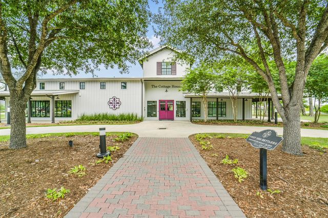 2214 Captain Davis Drive, Richmond, TX 77469