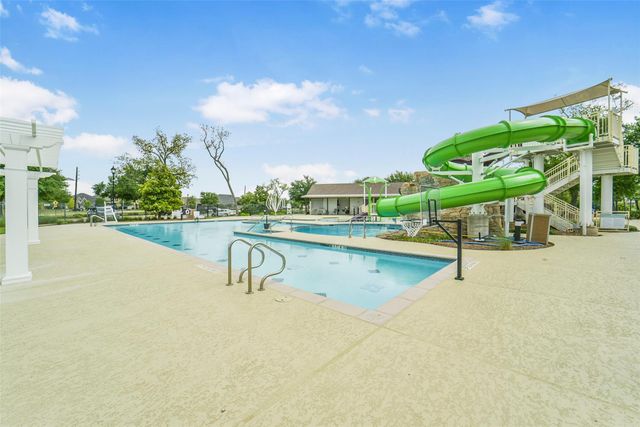 2214 Captain Davis Drive, Richmond, TX 77469