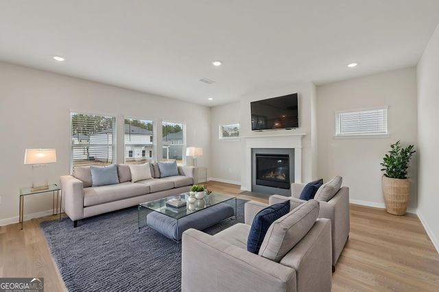 1378 High Falls Lane, Grayson, GA 30017