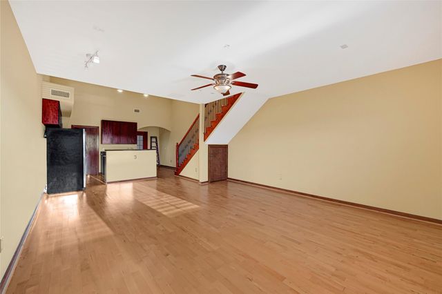 2900 Hamilton Street 25, Houston, TX 77004