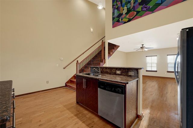 2900 Hamilton Street 25, Houston, TX 77004