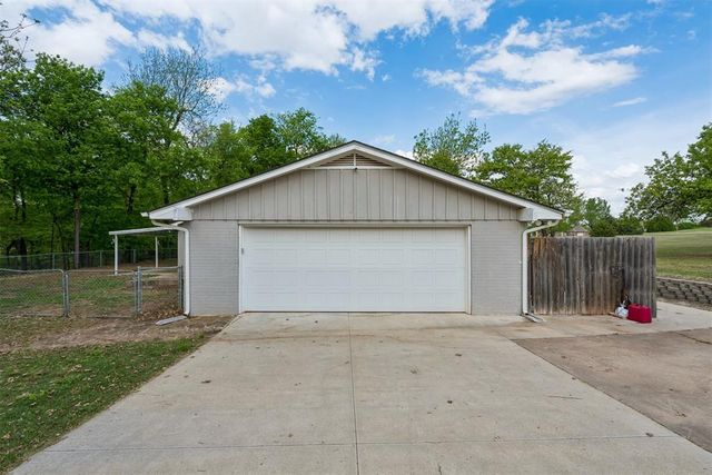 1604 Mill Creek Road, Edmond, OK 73025