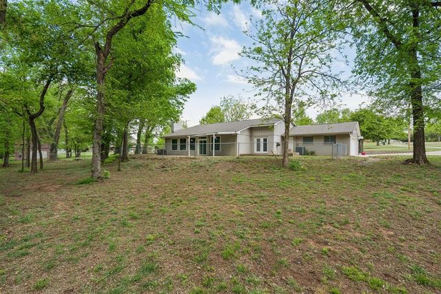 1604 Mill Creek Road, Edmond, OK 73025