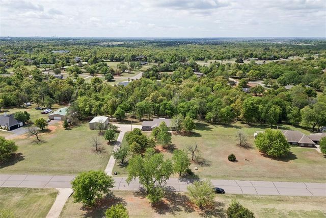 1604 Mill Creek Road, Edmond, OK 73025