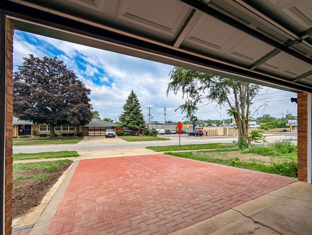 401 W 14th Place, Chicago Heights, IL 60411