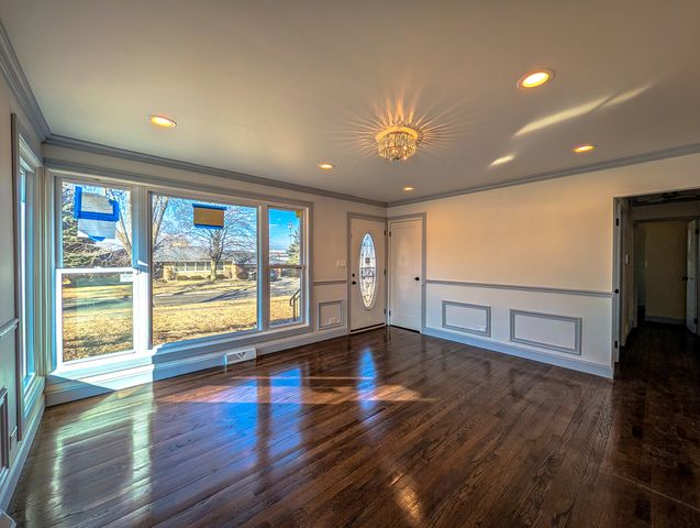 401 W 14th Place, Chicago Heights, IL 60411