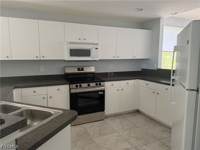 4015 Palm Tree BLVD 208, Cape Coral, FL 33904