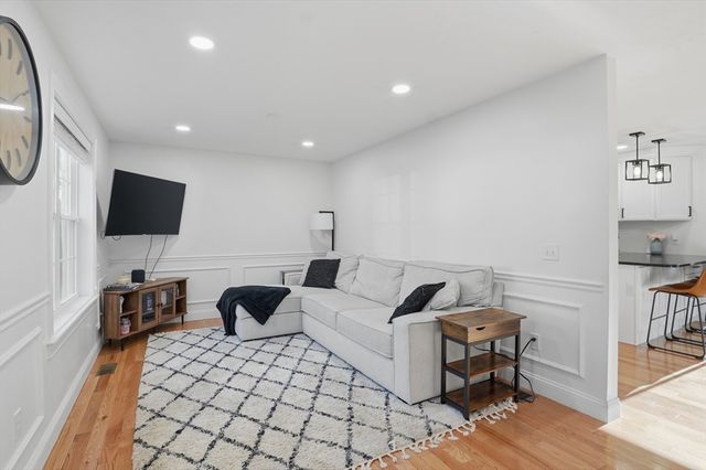 155 Turkey Hill Rd, Rutland, MA 01543