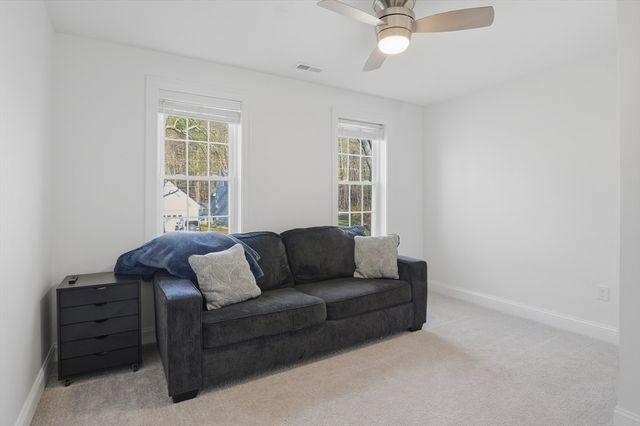 155 Turkey Hill Rd, Rutland, MA 01543