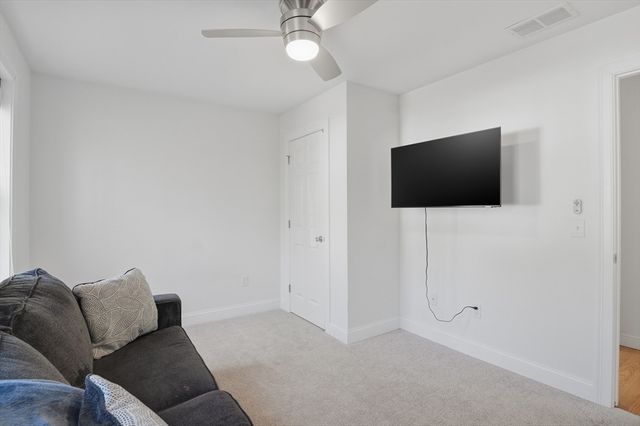 155 Turkey Hill Rd, Rutland, MA 01543