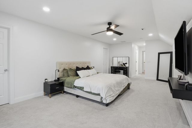 155 Turkey Hill Rd, Rutland, MA 01543