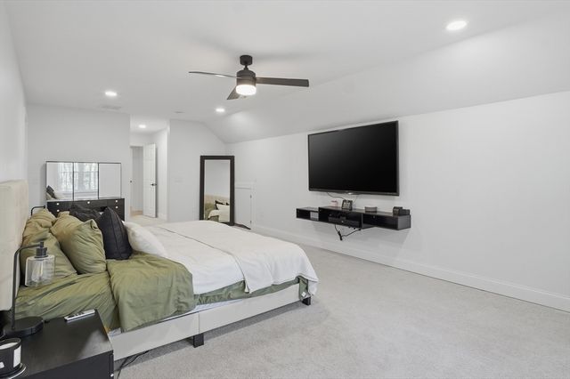 155 Turkey Hill Rd, Rutland, MA 01543