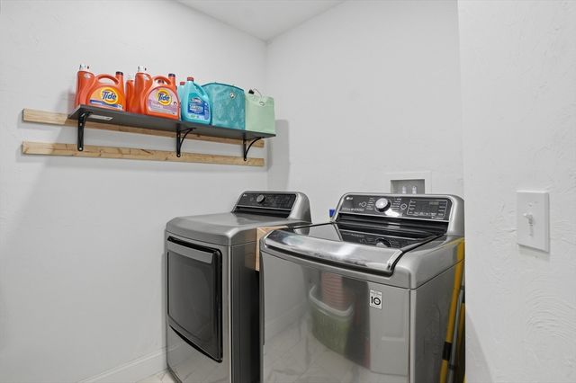 155 Turkey Hill Rd, Rutland, MA 01543