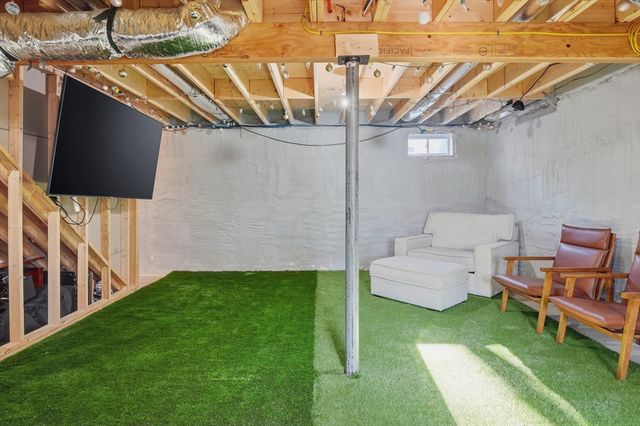 155 Turkey Hill Rd, Rutland, MA 01543