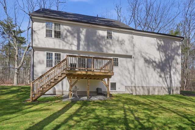 155 Turkey Hill Rd, Rutland, MA 01543