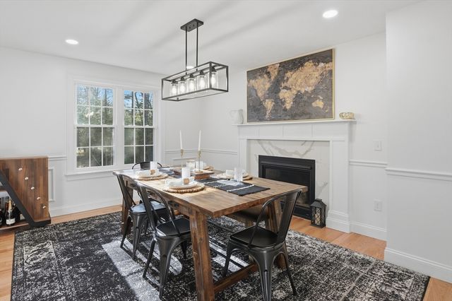 155 Turkey Hill Rd, Rutland, MA 01543