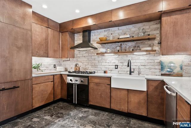 517 Adams Street 4, Hoboken, NJ 07030