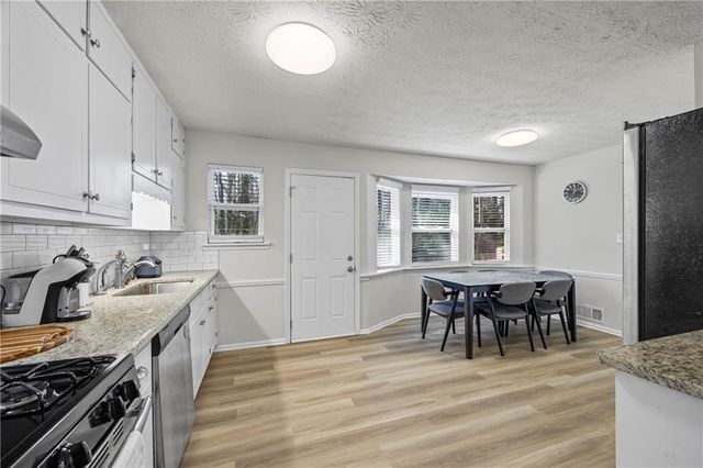 2493 Cherie Glen Road, Snellville, GA 30039