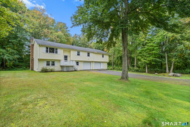 8 Pettersson Circle, Stafford, CT 06076