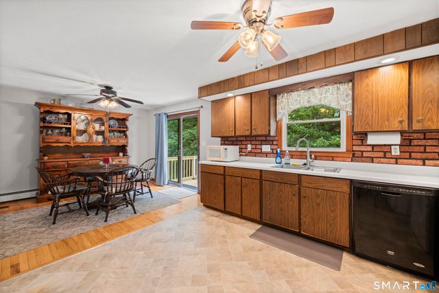 8 Pettersson Circle, Stafford, CT 06076
