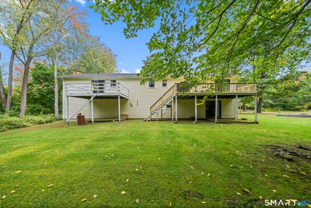 8 Pettersson Circle, Stafford, CT 06076