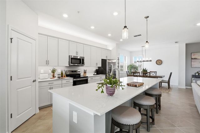 12625 RADIANCE COURT 202, Venice, FL 34293