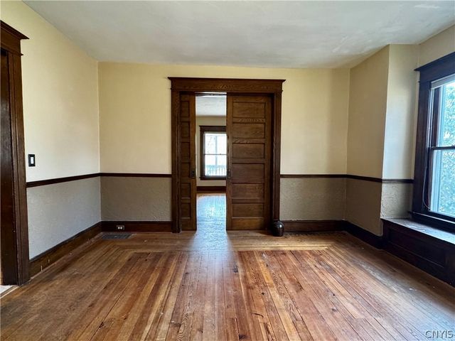 130 Woodlawn Avenue, Auburn, NY 13021