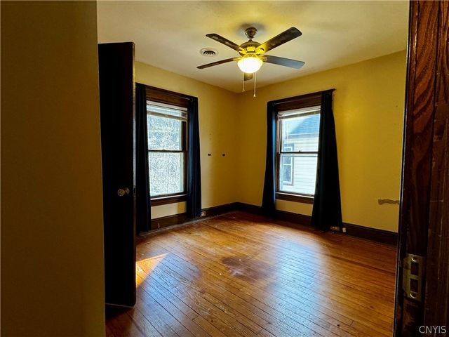 130 Woodlawn Avenue, Auburn, NY 13021