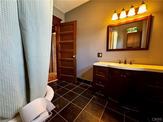 130 Woodlawn Avenue, Auburn, NY 13021