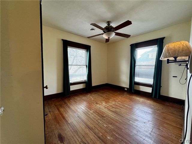 130 Woodlawn Avenue, Auburn, NY 13021