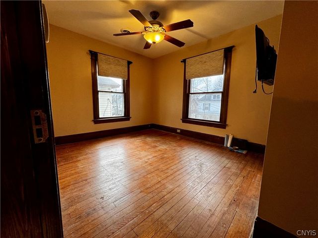 130 Woodlawn Avenue, Auburn, NY 13021