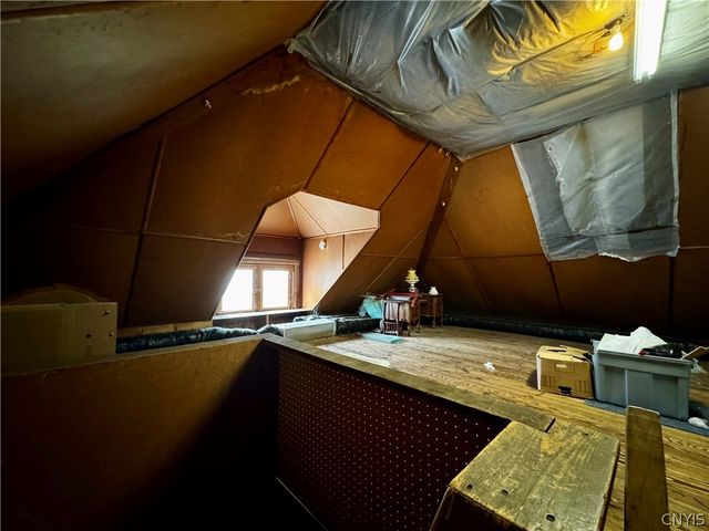 130 Woodlawn Avenue, Auburn, NY 13021